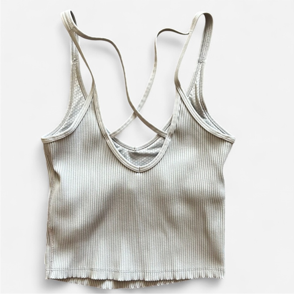 Vuori Rib Crop Tank - Picture 4 of 6